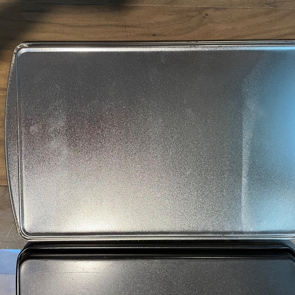 3-Piece Mixed Set of Baking Sheets/Pans - Picture 6 of 7